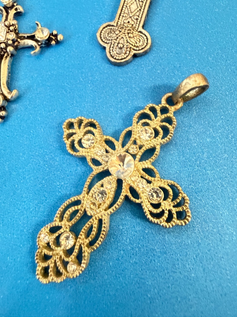 Bundle of 5 Crosses - Picture 6 of 13